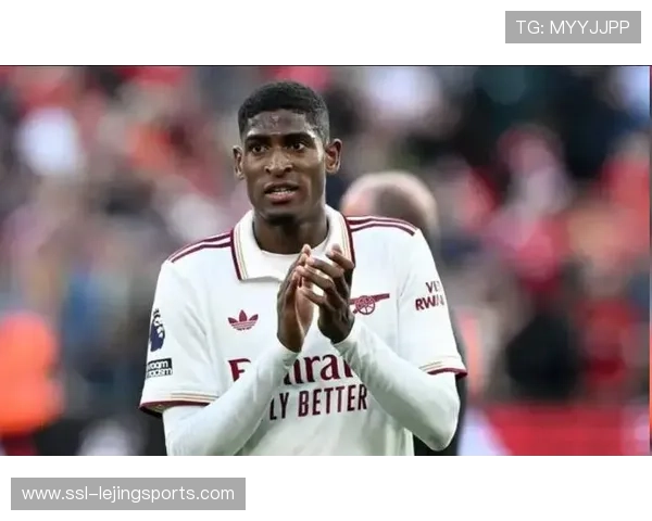 莫斯克拉称赞阿森纳教练团队在定位球战术上的指导与支持